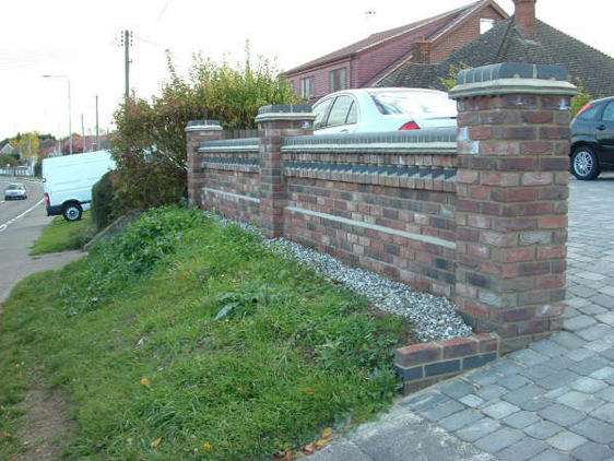 driveway/brickwork image